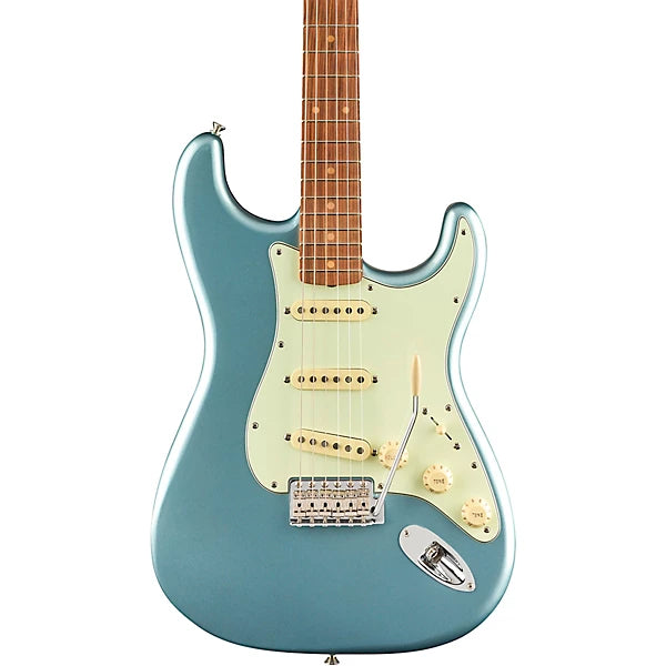 Fender Vintera '60s Stratocaster Electric Guitar - Ice Blue Metallic